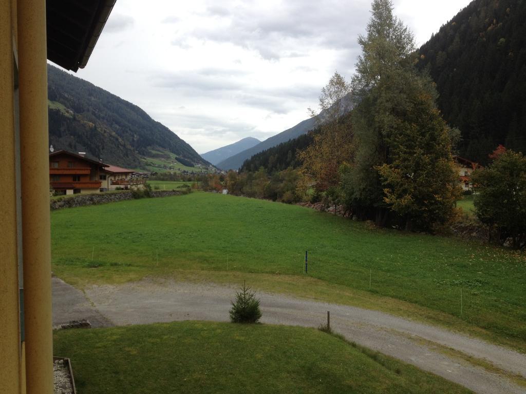 Zum Fuhrmann Apartman Neustift im Stubaital Szoba fotó